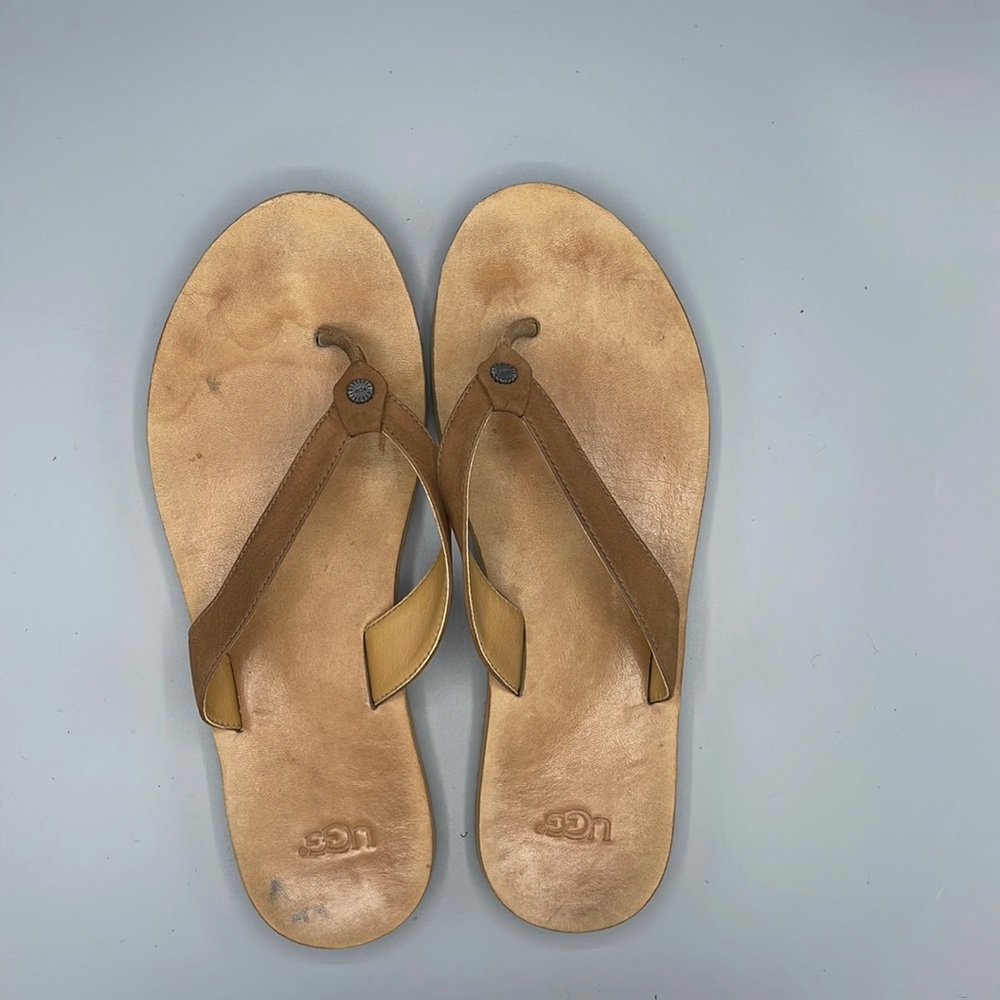 UGG Sz 10 Tawney Women's Chestnut Sandals